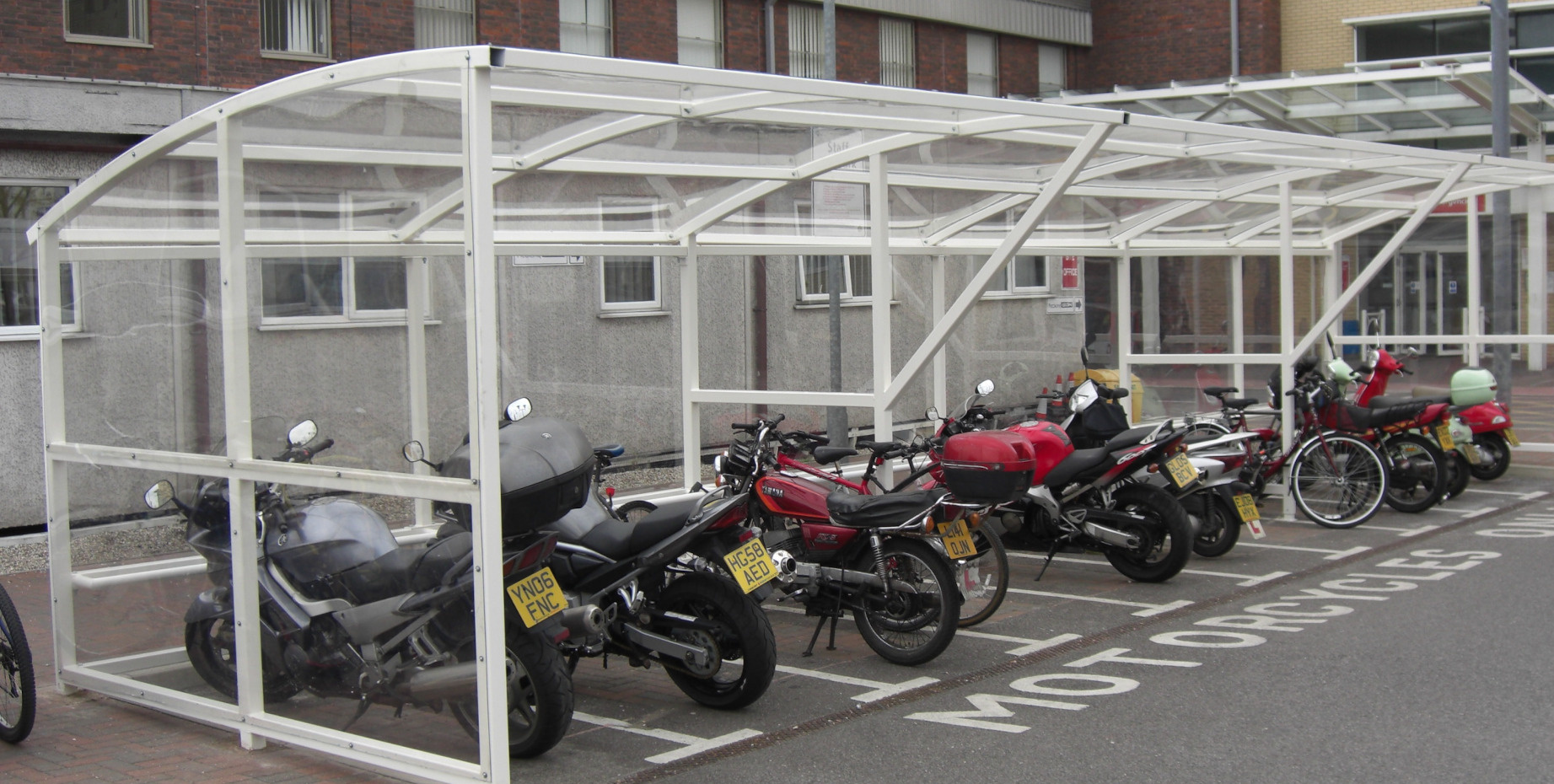 Image of a Shelter Store Halton Anti Vandal Bus Shelter